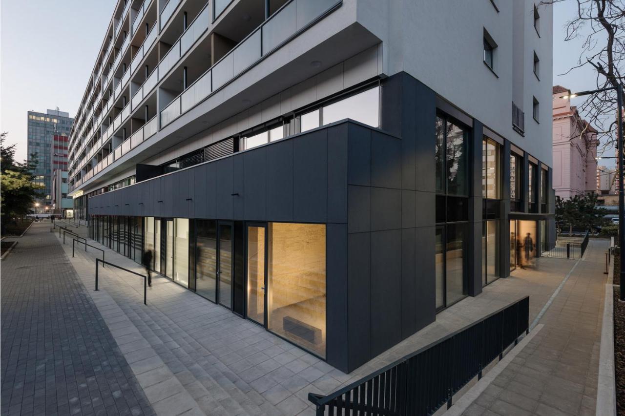 Central Point By Zoom Apartments Bratislava Extérieur photo